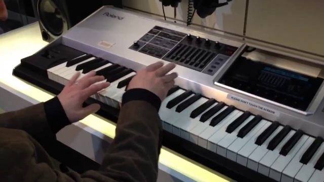 Roland ARX-01 Drum Board смотреть онлайн