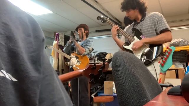 garage band swing lynn cover смотреть онлайн