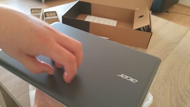 Acer Aspire One Cloudbook mit Windows 10 - Unboxing (4k - UHDTV - 2160p) смотреть онлайн