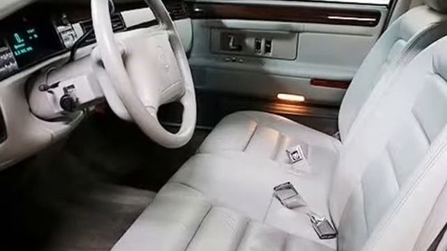 1995 Cadillac DeVille Concours (ADDISON, Illinois) смотреть онлайн