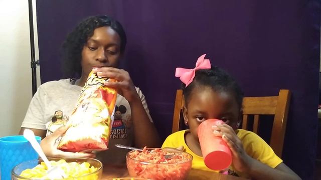 Cheetos Mac and 🧀 Review смотреть онлайн