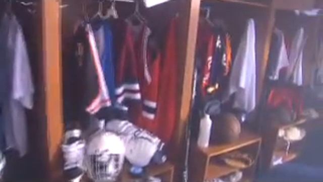:15 Locker Room Spot смотреть онлайн