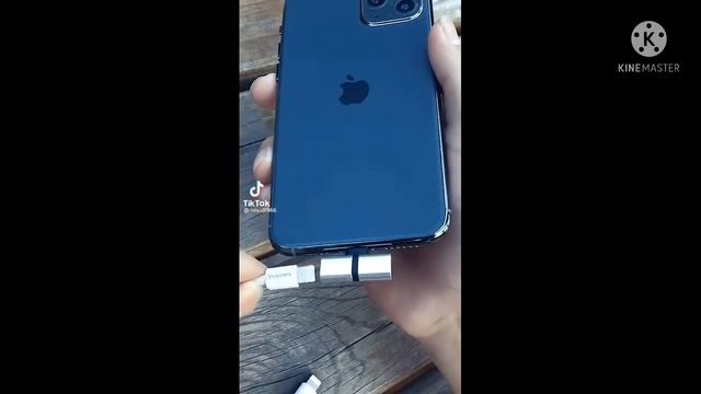 Design for iphone lightning spltter . смотреть онлайн
