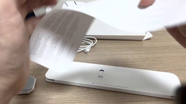 Apple Watch SE (2nd Gen) - Unboxing Video смотреть онлайн