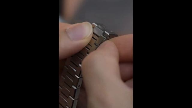 Apple Watch Case with Stainless Steel Strap смотреть онлайн