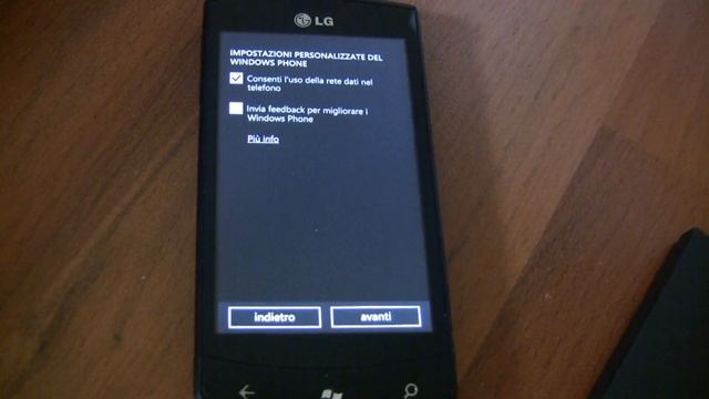 LG Optimus 7 Unboxing e prima accensione by HDblog смотреть онлайн