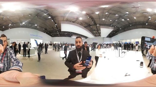 Demo de Galaxy S7 en 360 grados con Gear 360 | MWC 2016 смотреть онлайн