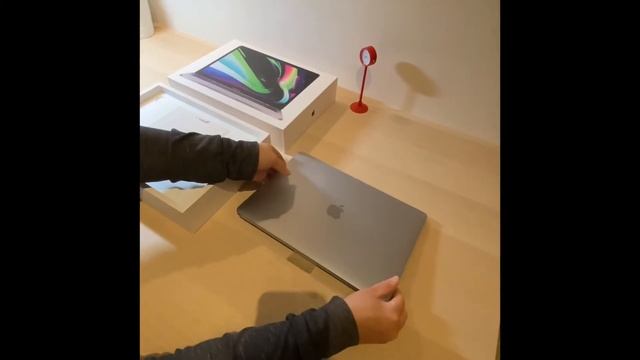 MacBook pro M1 | unboxing смотреть онлайн