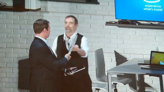 Intel showing off RealSense and Windows Hello at Computex смотреть онлайн