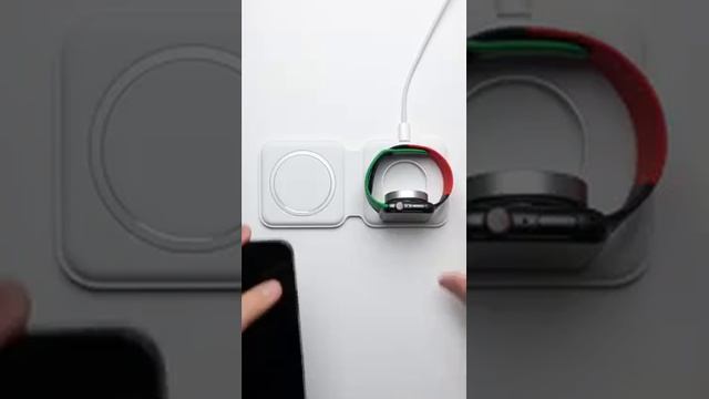 Apple MagSafe Duo Unboxing смотреть онлайн