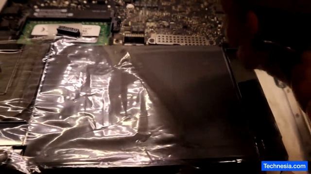 Macbook Pro Battery Replacement смотреть онлайн