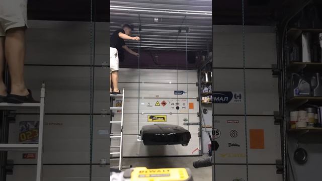 Подъемник для хранения автобокса Thule (Часть 2) Timelapse