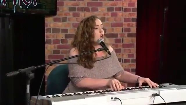 2017 Lydia von Hof - "Bust Your Window" on PATV's The Brick Wall смотреть онлайн