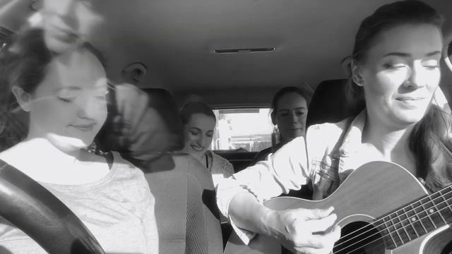 Fleetwood Mac - Everywhere - acoustic cover in the car :) смотреть онлайн