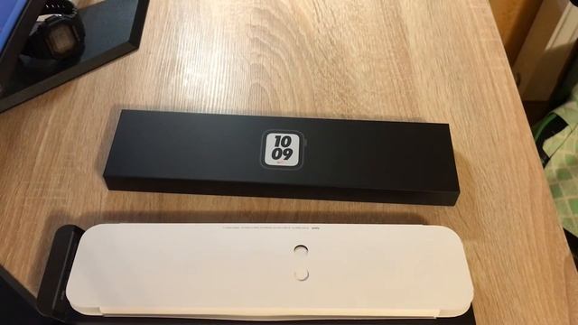 Apple Watch Nike SE 44mm смотреть онлайн