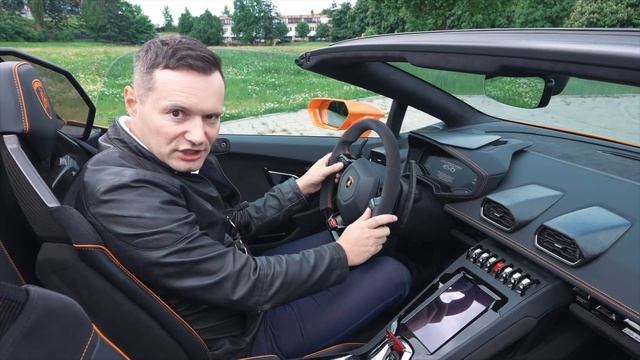 Lamborghini HURACAN Evo Spyder - dlaczego wywołuje uśmiech? смотреть онлайн