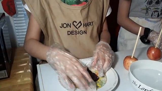 "Menorah's kitchen" Spicy Apples смотреть онлайн