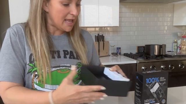 MY HONEST review on the FunPro Universal Power Adapter! (Review) смотреть онлайн