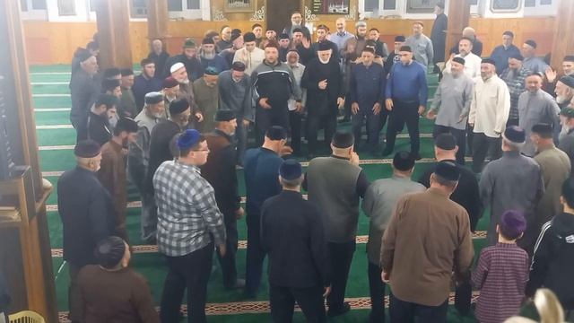 Зикр в Мечете 2 19 03 2023 смотреть онлайн