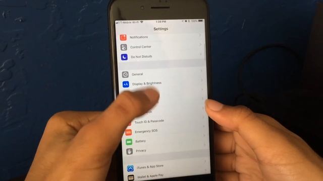 iOS 11 beta 5: What's New?! (NEW ICONS) смотреть онлайн