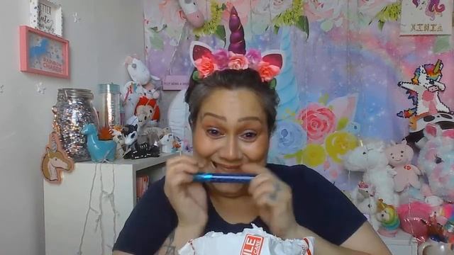 Bizybeauty Friendmail.. Curated Beauty Boxes .. Shop on her IG- @bizybeautystore смотреть онлайн
