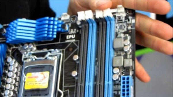 ASUS P8P67 Pro P67 LGA1155 Core i7 SLI Motherboard Unboxing & First Look Linus Tech Tips