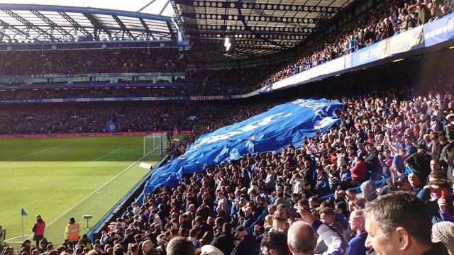 Chelsea supporters at Stamford Bridge singing WE HATE TOTTENHAM against...PLYMOUTH?! смотреть онлайн