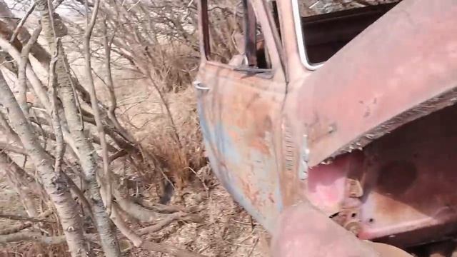 GMC 5-Window Found in a Field! смотреть онлайн