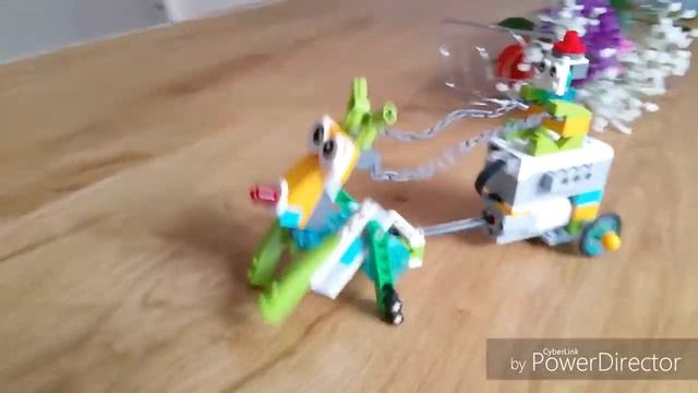 Lego Wedo 2.0 Santa claus - 1of2 смотреть онлайн