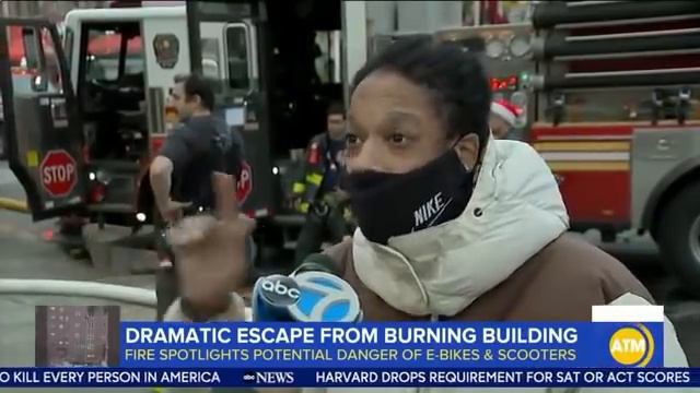 Video shows teens escape deadly NYC apartment fire by climbing out 4th-floor window l ABC7 смотреть онлайн