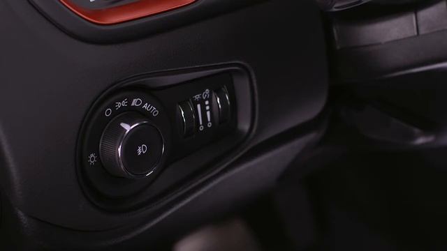 Wipers and Lights | How To | 2021 Jeep Renegade смотреть онлайн