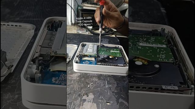 Apple Time Capsule 2tb a1409 Open Hard Disk Drive Fan Open Power Supply #imac #apple #dell #lenovo смотреть онлайн