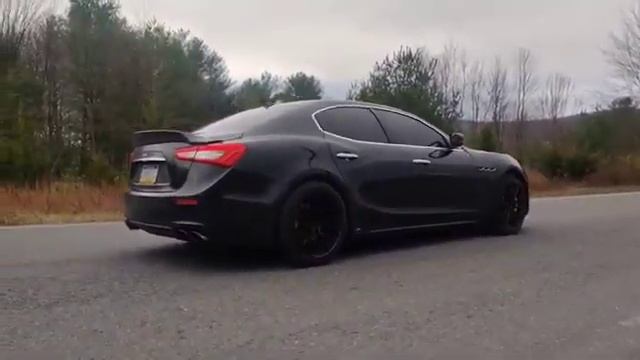 Maserati Ghibli Launch 540hp!! смотреть онлайн