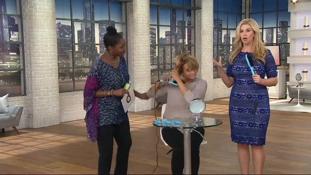 Illustra Beauty Ceramic Styling Brush with Travel Bag & Hair Clips on QVC смотреть онлайн