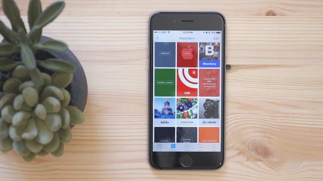 Check Out iOS 10's Revamped Apple News App смотреть онлайн
