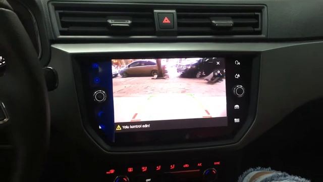 Seat ibiza geri görüş kamerası Arka kamera montajı смотреть онлайн