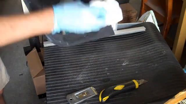 How to repair: CRL C.R. Lawrence RoadTrek crank out rear side window glue failure смотреть онлайн