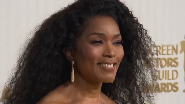 The best-dressed celebs at the 2023 SAG Awards: Zendaya, Amanda Seyfried, more | Page Six смотреть онлайн
