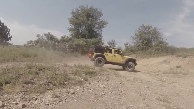 Check out the 2016 Bantam Jeep Heritage Festival with the Pennzoil JOYRIDE Jeep Rubican смотреть онлайн