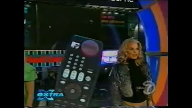 Jessica Simpson & Nick Lachey - Extra - Big Apple Blitz 12/1/04 смотреть онлайн