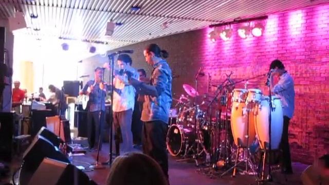 Del Castillo @ Ellnora 2013, Urbana, IL смотреть онлайн