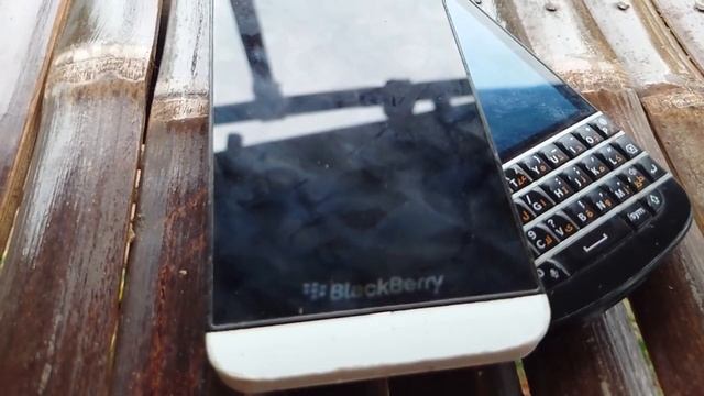 Review BlackBerry Q10 & Z10 di tahun 2022 - HP Mahal di zamannya. Worth Dibeli? [vTuber Indonesia] смотреть онлайн