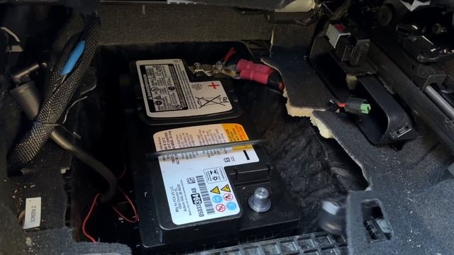 2023 Jeep Grand Cherokee L Battery Replacement