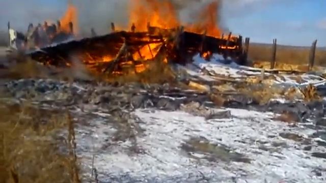 Горит сарай смотреть онлайн