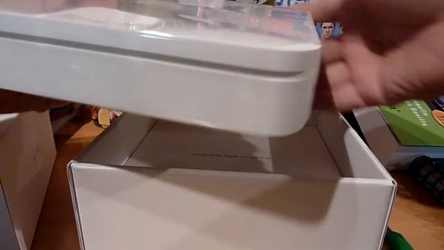 Unboxing Apple Airport Extreme 2011 смотреть онлайн