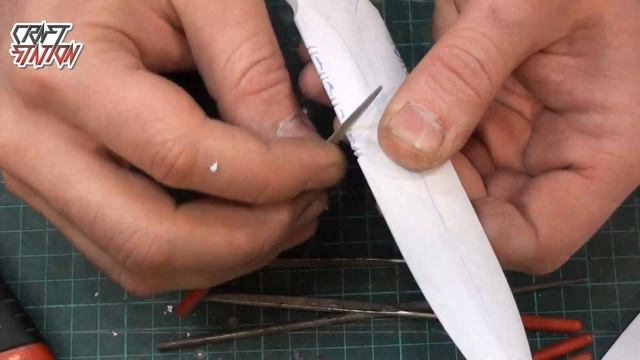 How to make Counter Terrorist default knife from CS:GO DIY with templates смотреть онлайн