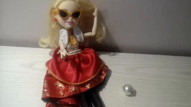 Apple white 😙 смотреть онлайн