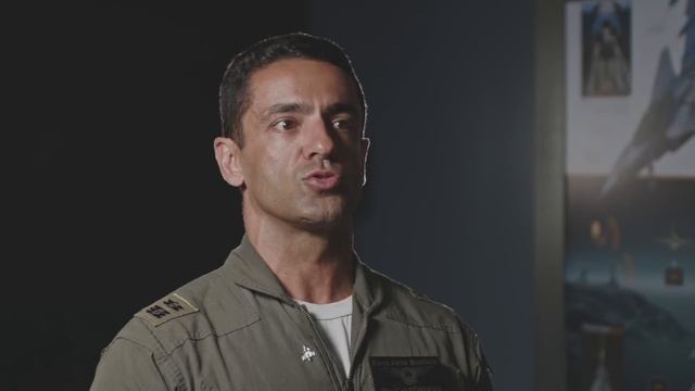 Colaboração Real 5 - Episódio 4: A conversão operacional para o Gripen E смотреть онлайн