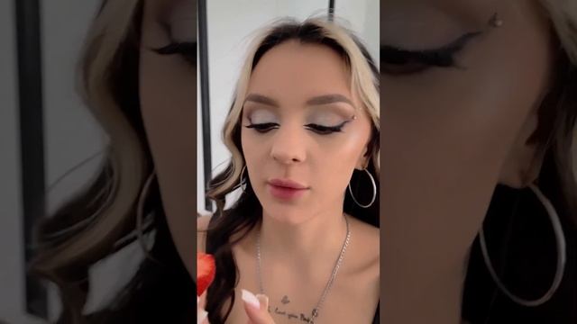 много шутим в новом влоге! смотрите скорее #daryana #juice #ктоты #shorts смотреть онлайн