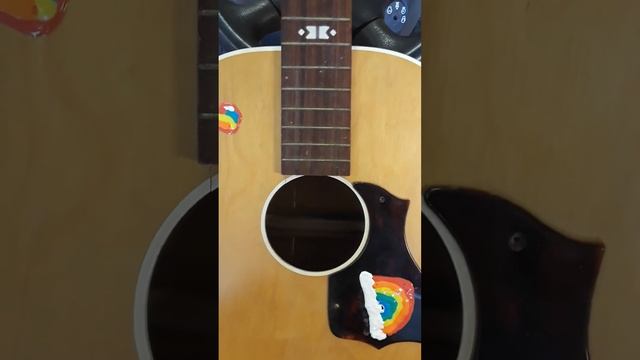 Old Harmony Stella guitar repair with apple wood from my yard by hand смотреть онлайн